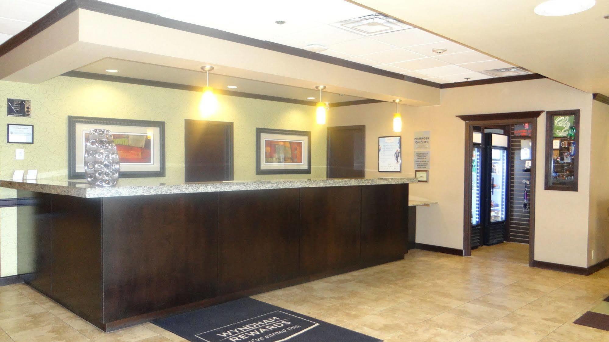 Wyndham Garden Oklahoma City Resort & Conference Hotel Near Airport, Fairgrounds Paycom & I40 Ngoại thất bức ảnh