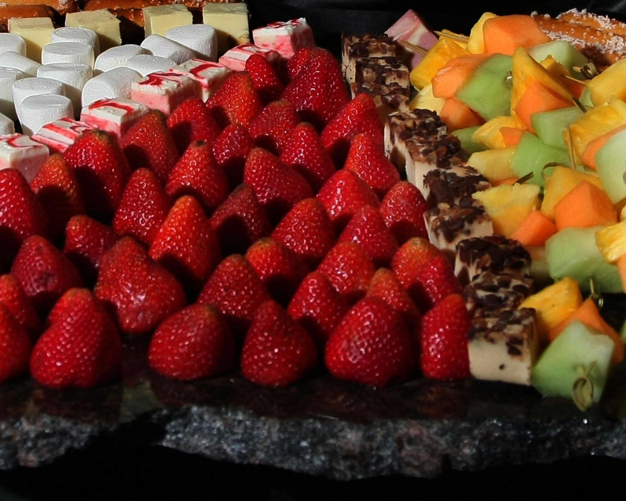 Wyndham Garden Oklahoma City Resort & Conference Hotel Near Airport, Fairgrounds Paycom & I40 Ngoại thất bức ảnh